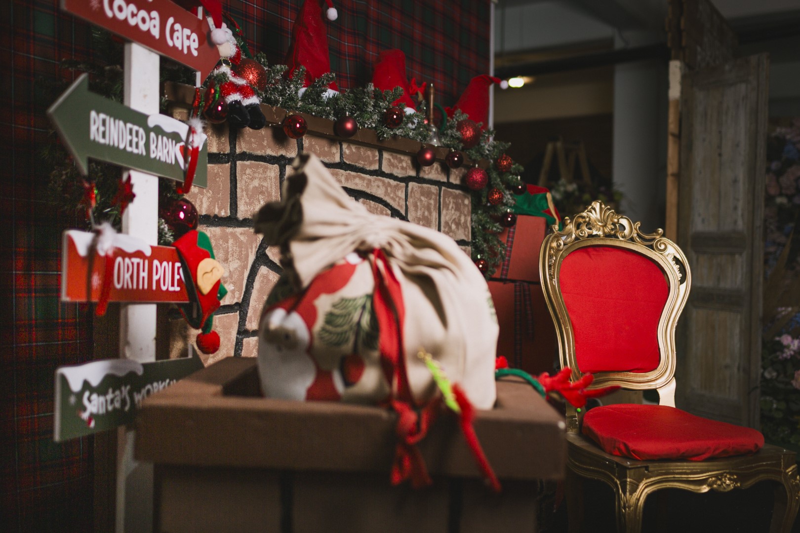 What to Wear for Your Christmas Photoshoot in Cyprus